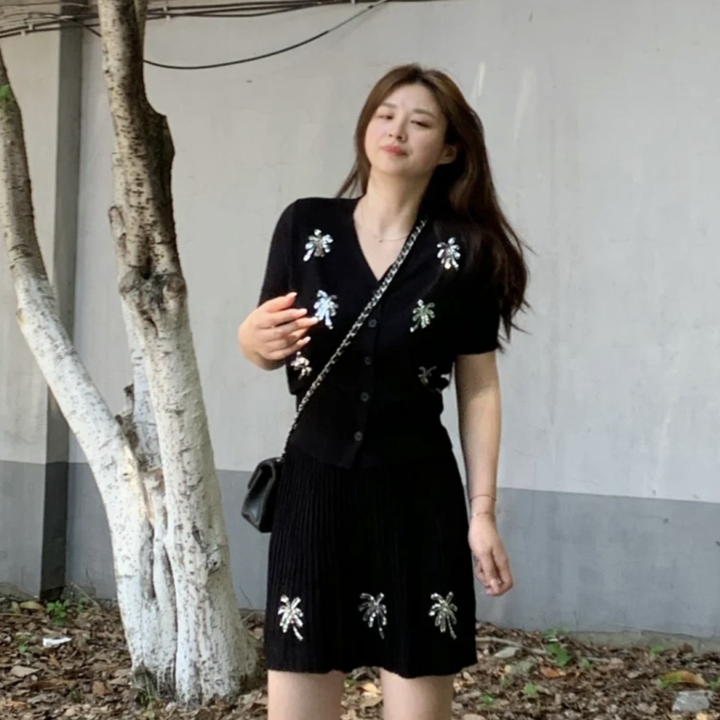 1749883005614_GGDMIh.jpg Elegant Black Sequin Knit Sweater Set for Women Summer 2025