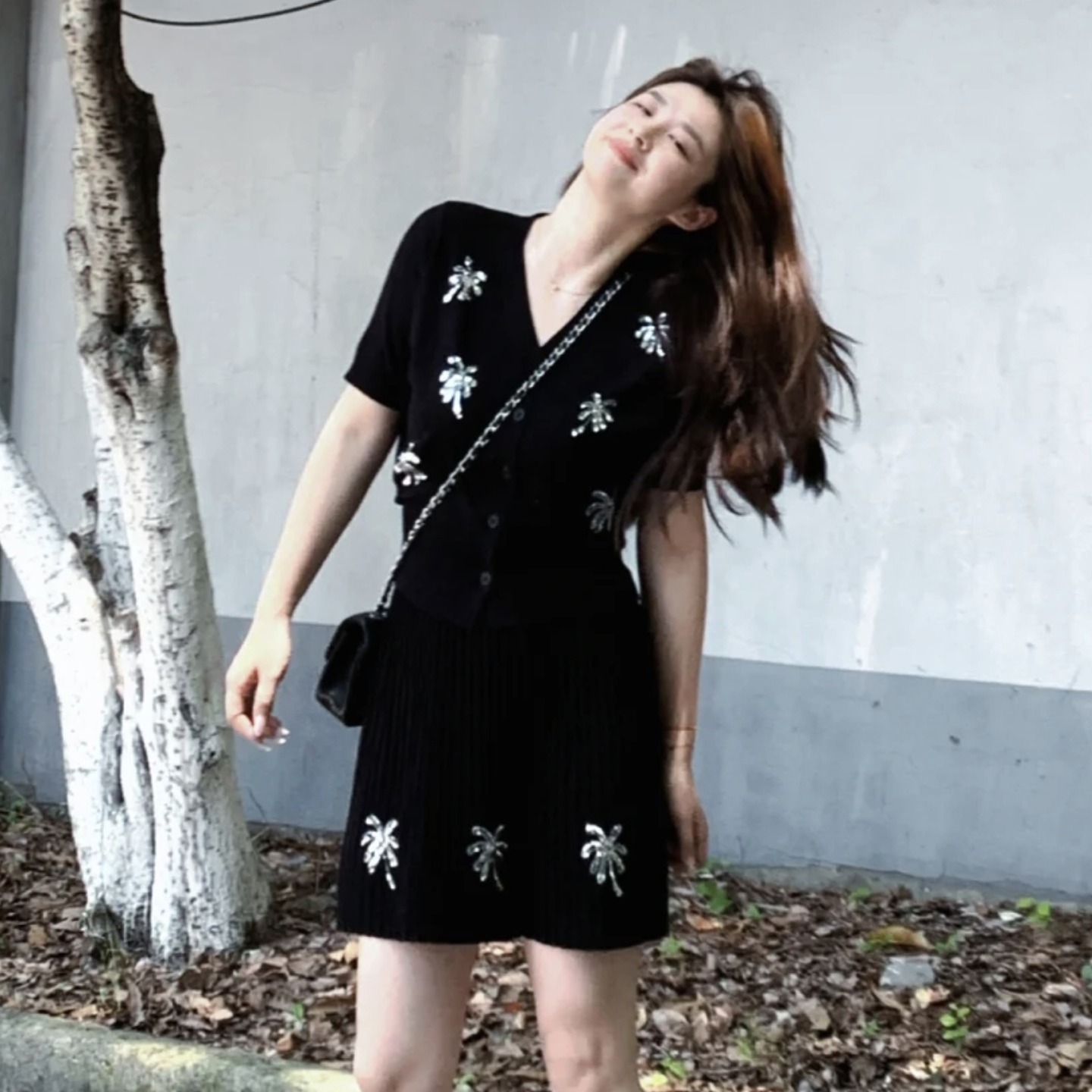 1749883036563_d5liB1.jpg Elegant Black Sequin Knit Sweater Set for Women Summer 2025