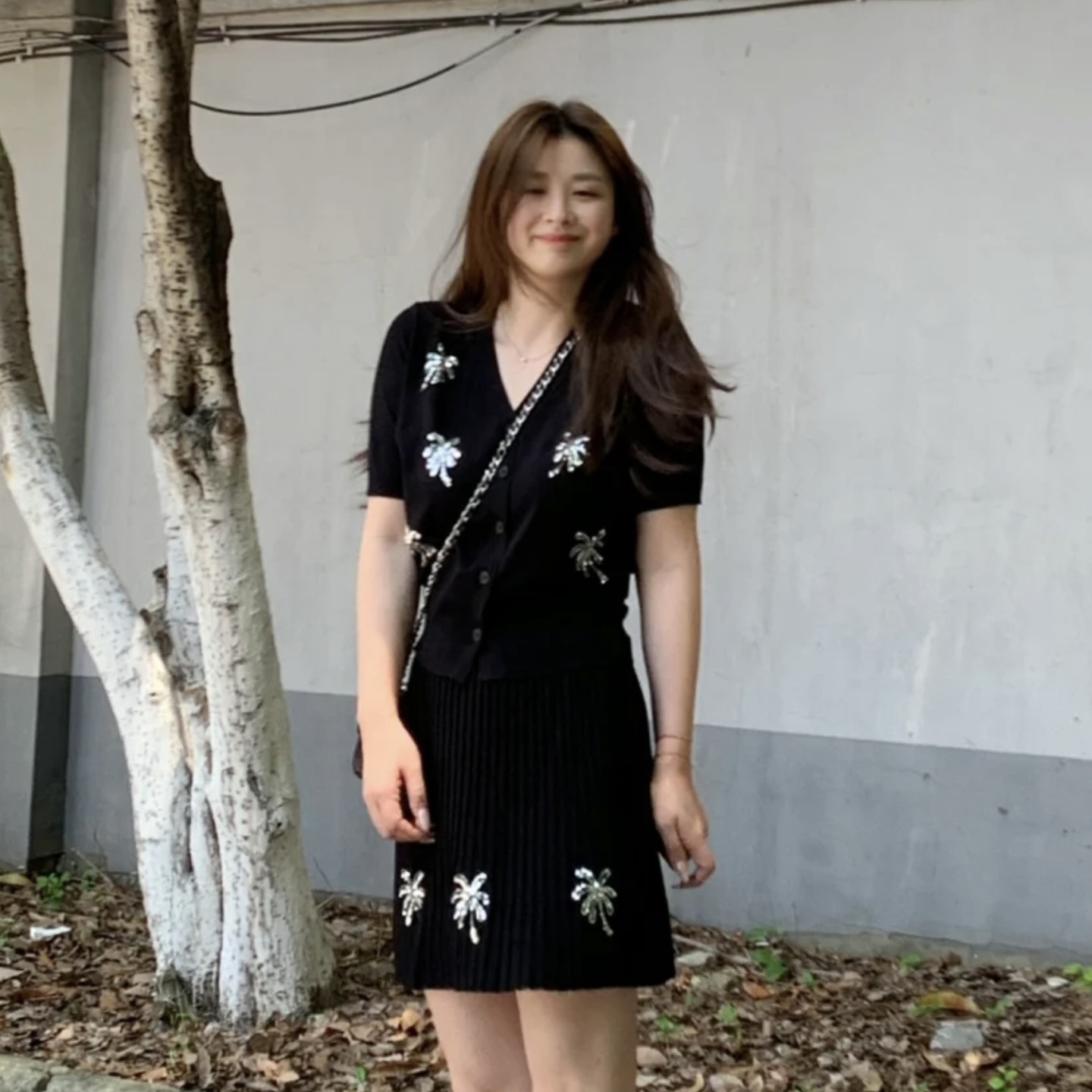 1749883061851_BqHcWP.jpg Elegant Black Sequin Knit Sweater Set for Women Summer 2025