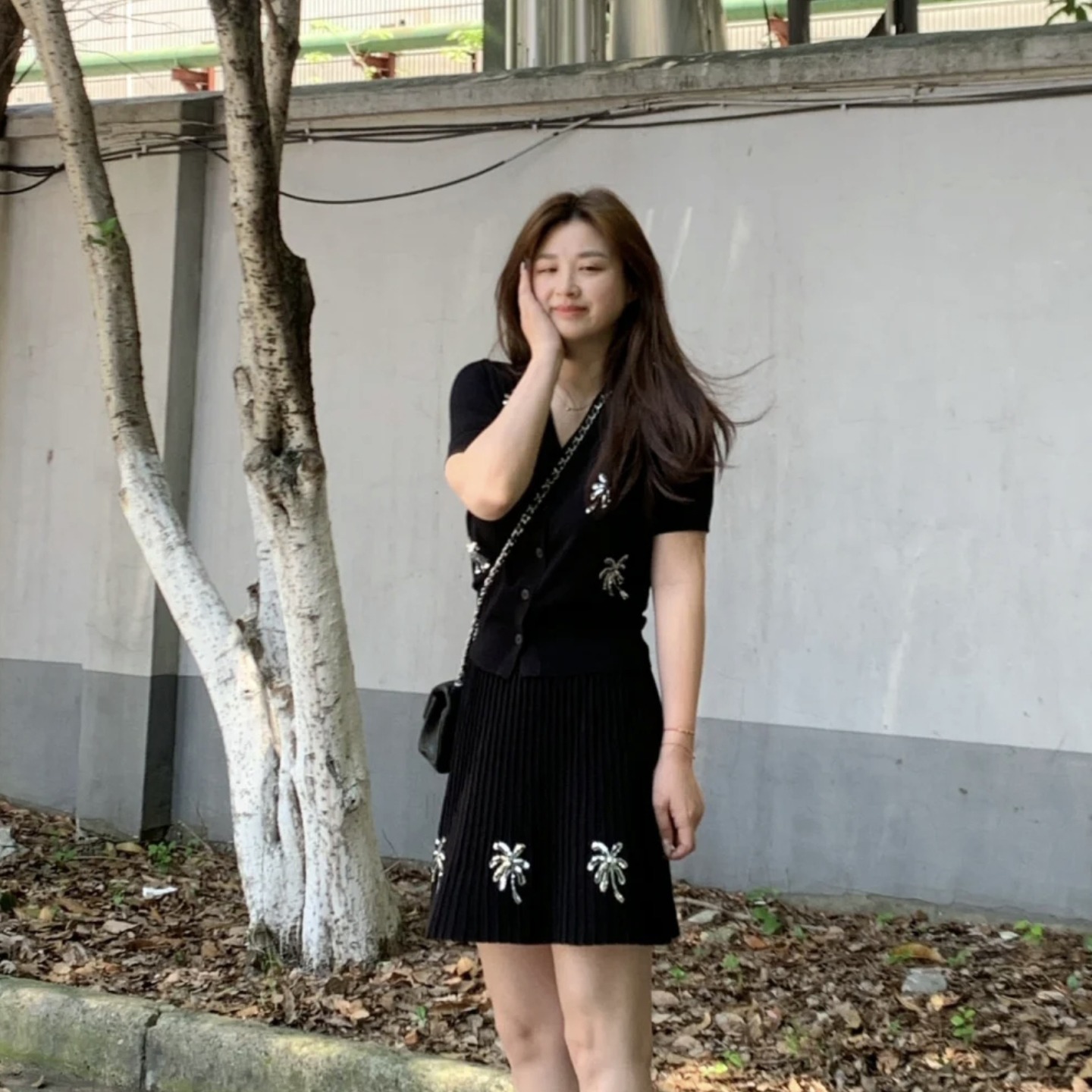 1749883086446_4DZW7f.jpg Elegant Black Sequin Knit Sweater Set for Women Summer 2025