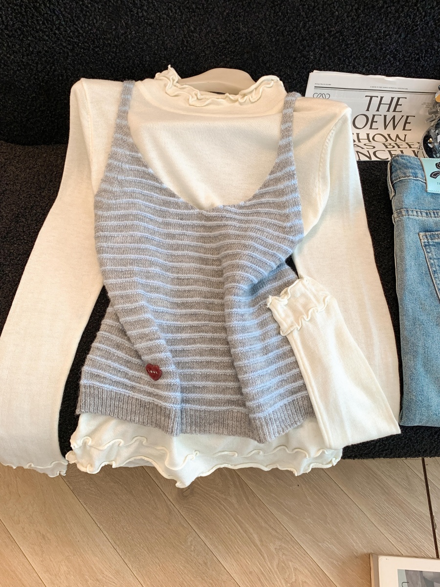 1761073498992_t6E6IU.jpg Women's Two-Piece Striped Cami and Ruffle Knit Top Set