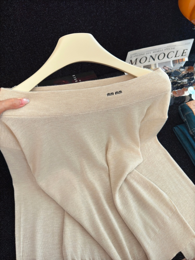 1786334311549_ryVA5O.jpg Women's Off-Shoulder Knit Top Long Sleeve Slimming Versatile Retro Style