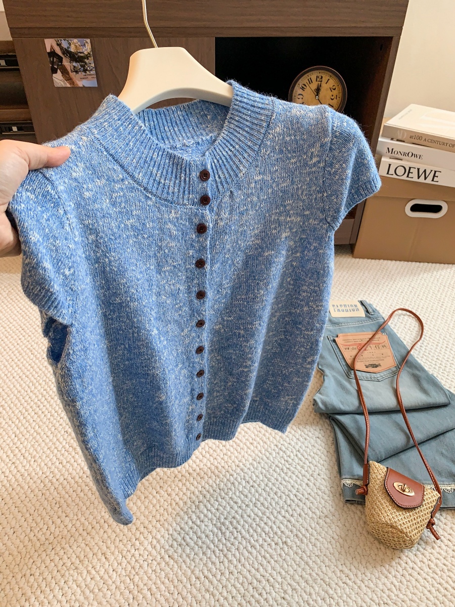 1787464244438_wXadoe.jpg Old Money Half-Turtleneck Speckled Petal-Sleeve Buttoned Knit Cardigan Women 2026 Early Autumn New Slim Short Top